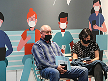 В Петербурге ввели обязательную вакцинацию от ковида для ряда категорий горожан