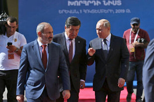 Владимир Путин выступил с заявлениями про США, Иран и будущее энергетики