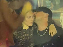 Актера Леонардо Ди Каприо засняли за поцелуями с Витторией Черетти