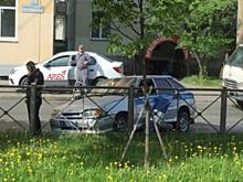 На Новочеркасском столкнулись иномарка и служебная машина полиции