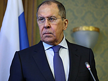 Лавров: Россия не стремится убежать из системы, опирающейся на доллар