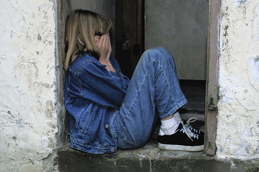 В Пермском крае женщину подозревают в истязании дочери