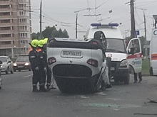 В Тольятти в ДТП с перевернутым Renault пострадал маленький ребенок