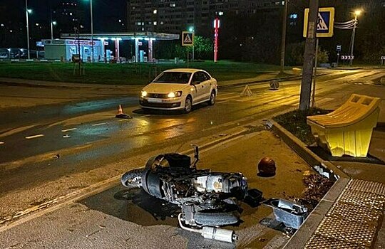 В Калининграде в ДТП пострадал 16-летний водитель скутера без прав