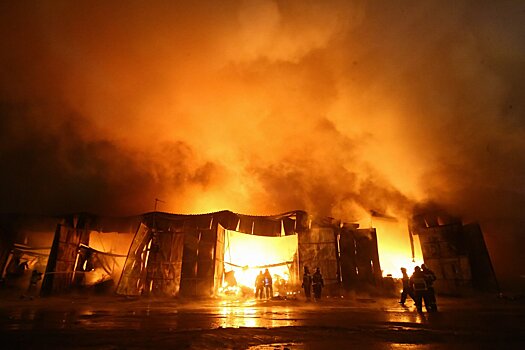 МЧС: на рынке стройматериалов «Синдика» в Красногорске произошёл пожар