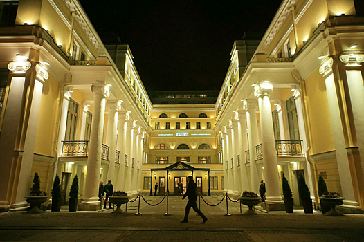 Отель Эрмитажа в Петербурге стал собственностью Азербайджана