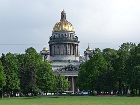 Власти Петербурга ожидают, что туристы пополнят бюджет города на 300 млрд в 2022 году