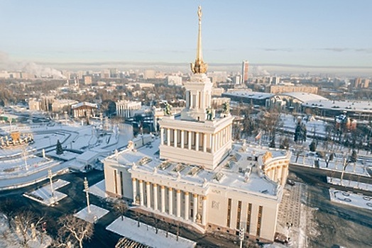 Парадные двери восстановят в павильоне «Радиоэлектроника и связь» на ВДНХ