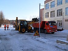 В Кургане школьный двор залит сточными водами