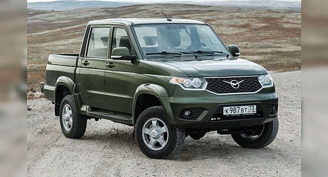 Toyota Hilux стал самым продаваемым пикапом в России в октябре