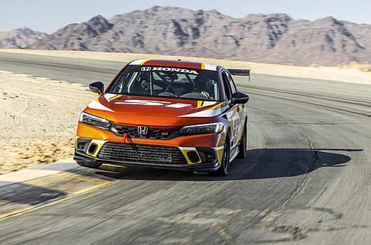 Новый Honda Civic Si приспособили для трек-дней