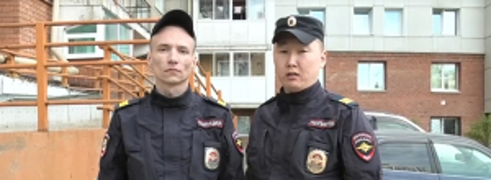 Владимир Колокольцев подписал приказ о награждении сотрудников полиции, которые спасли троих детей из пожара