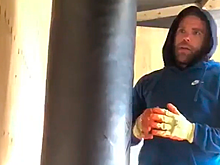 Боксера отстранили за видеоурок по домашнему насилию в условиях карантина