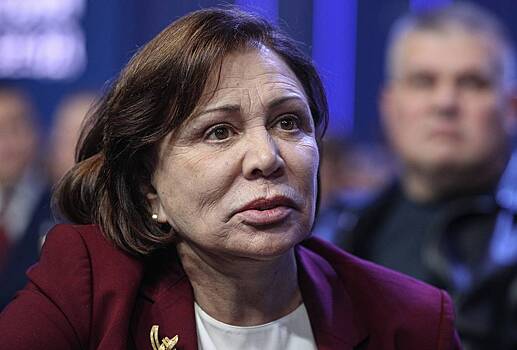 Роднина оценила решение Плющенко взыскать миллионы рублей с ушедшей фигуристки