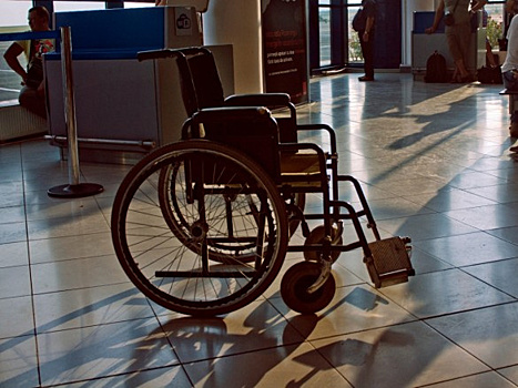 Анну Курникову заметили в инвалидном кресле в Майами