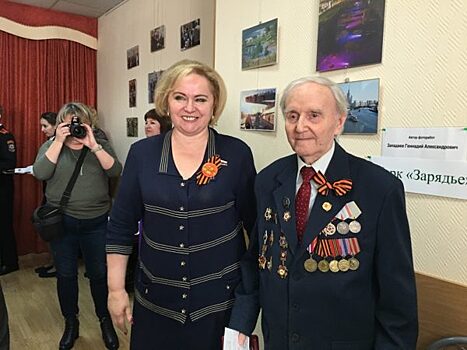 Депутат Любовь Духанина поздравила ветеранов и жителей ЮАО с наступающей годовщиной Победы