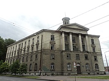 В Петербурге суд признал законным отказ в признании зданий НИЦ РВиА памятником