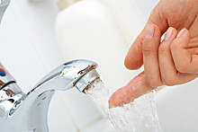 Диетолог рассказал о популярных мифах об употреблении воды