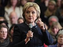 Хилари Клинтон объяснила, зачем ее муж Билл летал на самолете Эпштейна