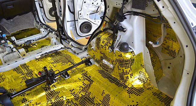 Сделать шумоизоляцию самому или отдать авто специалистам?