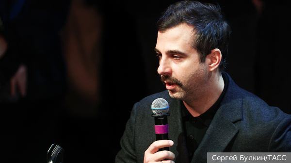 Ургант назвал любимое слово Золотовицкого на прощании в Москве