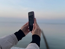 18-летняя омичка фиктивно вышла замуж ради телефона -  ей дали срок