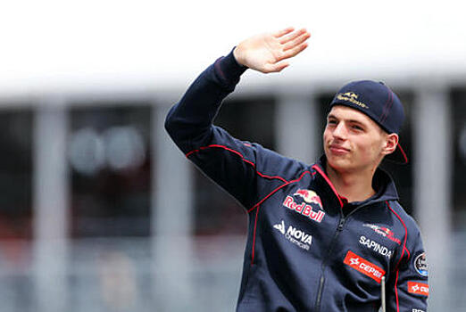 Гонщик "Формулы-1" пойдет на курсы вождения