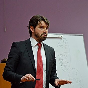 Экономист Андрей Новак рассказал во сколько раз нужно увеличить прожиточный минимум на Украине