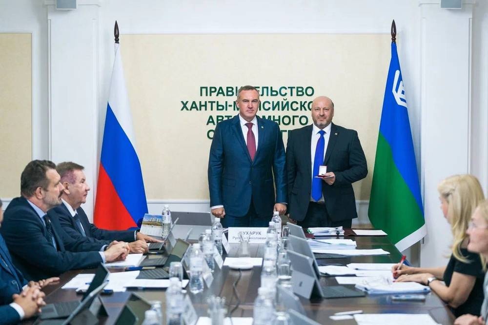 Из правительства Югры уволился заместитель губернатора