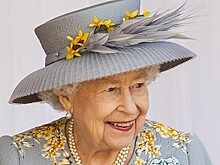 Елизавета II и другие звездные поклонники футбола: за кого они болеют?