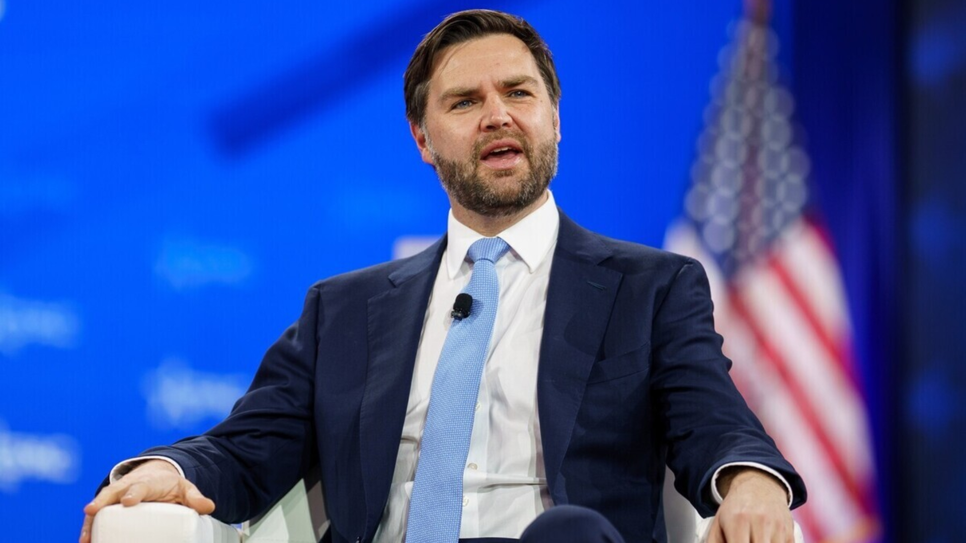 Внук Кеннеди публично обвинил Вэнса в причастности к смерти Папы Римского