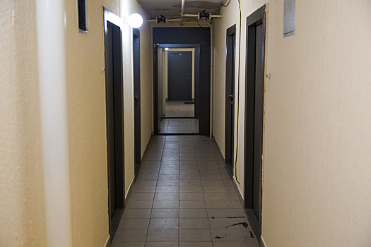 Жители Кемерова пожаловались на ядовитый запах в подъезде