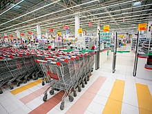 Россиянин продал автомобиль и забыл деньги в продуктовой тележке