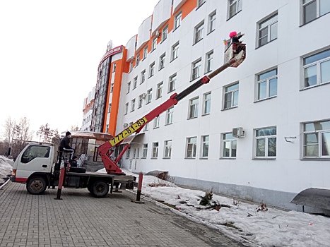 И карантин не помеха: больничные клоуны провели «обход» в детской больнице Челябинска