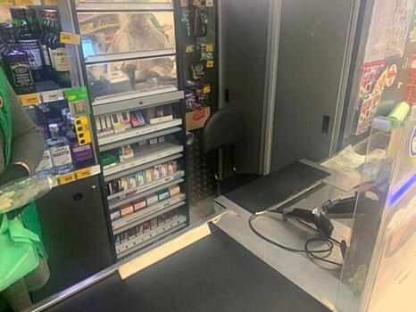 На отсутствие стульев пожаловались продавцы в Новосибирске