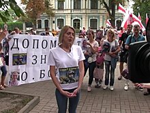 Жена полковника ВСУ: Моего мужа бросили после боя под Луганском и забыли
