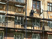 
        В Мирном затянулся капремонт многоквартирного дома
      