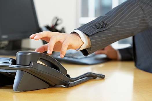 Теперь работодатель сам принимает решение нужна или нет самоизоляция для работников старшего возраста