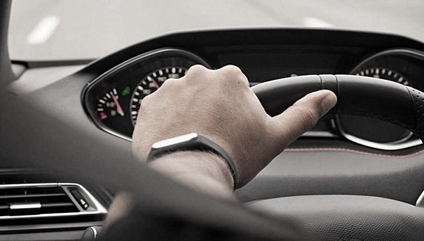 Пешеход отомстил водителю за обиду, угнав его машину