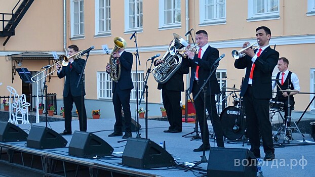 Филармонический дворик открывает сезон концертов (12+)