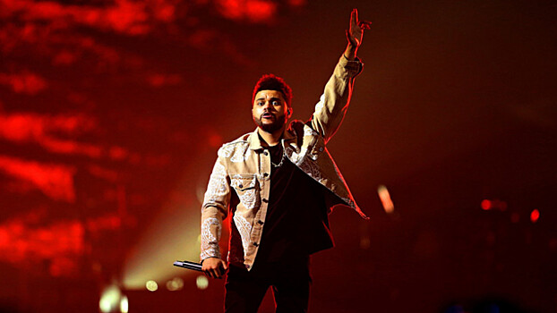 The Weeknd получил награду из рук Мишель Обама на премии BRIT Awards