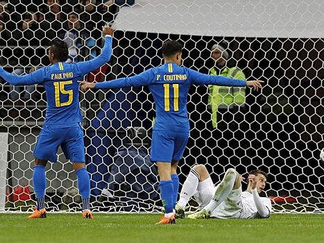 Футболисты сборная России проиграли бразильцам в товарищеском матче 0:3