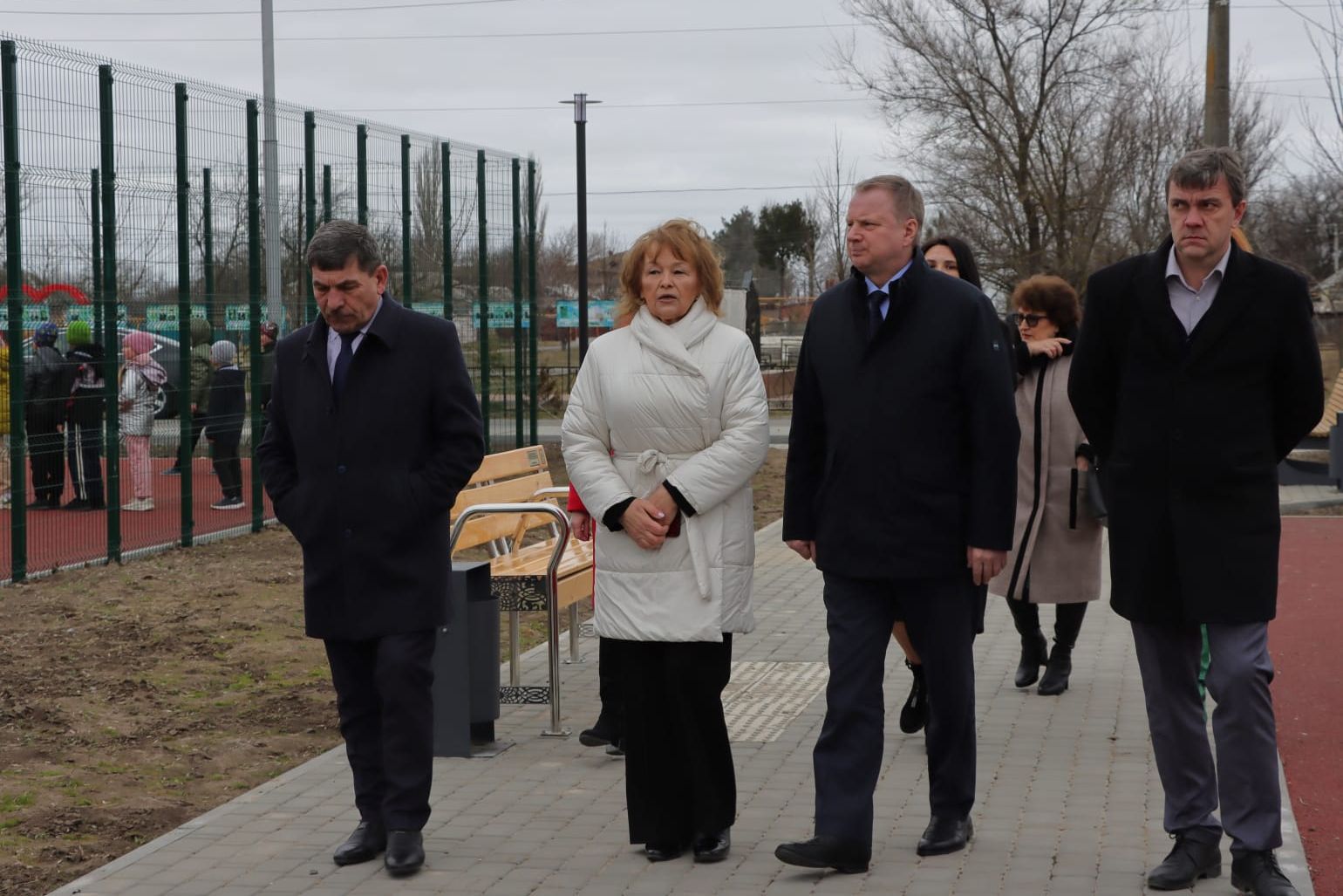 Группа губернаторского контроля проверила качество ремонта соцобъектов в Семикаракорском районе