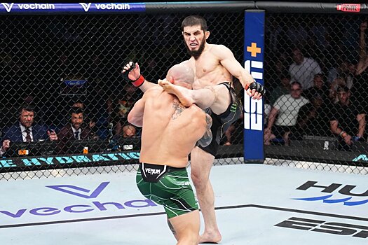 Хасиев раскритиковал организацию на UFC 294: «Такой бардак я редко где видел, охрана ничего не делает»