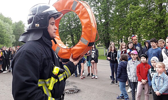 «Безопасное лето» со спасателями Новой Москвы