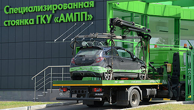 Регламент по эвакуации машин без номеров появится в Москве