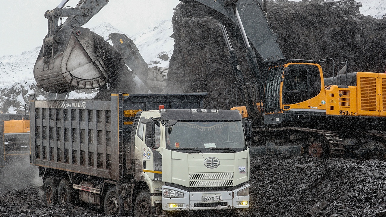 Правительство РФ отменило пошлины на вывоз угля