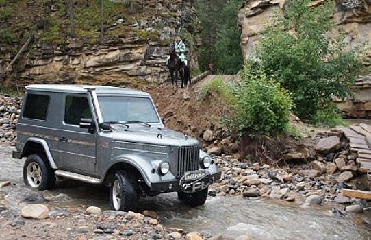 Народные умельцы показали гибрид ГАЗ-69, «Гелендвагена» и Nissan Patrol