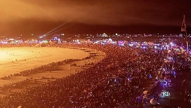 Фестиваль Burning man начался в формате виртуальной реальности — и его можно посетить бесплатно