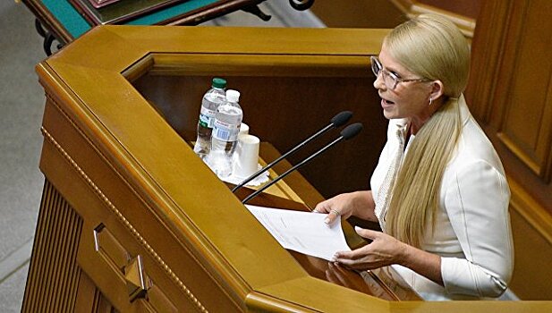 В рейтинге кандидатов в президенты Украины лидируют Тимошенко и Порошенко
